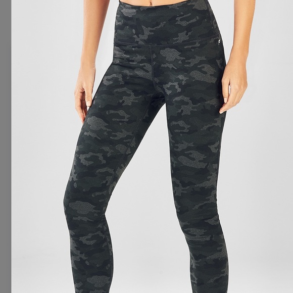 Fabletics camo legging - Picture 1 of 3